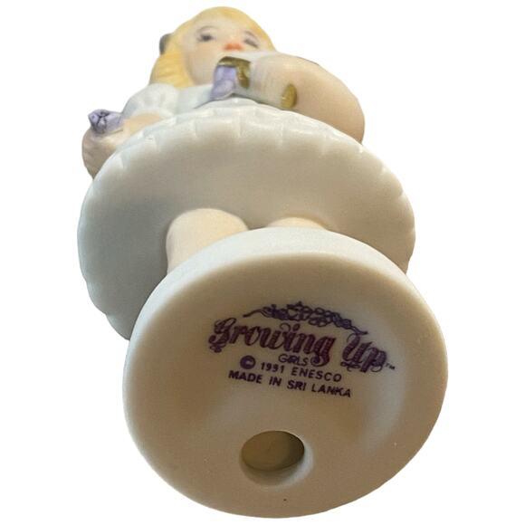 Enesco Growing Up Girls Blonde Communion Confirmation 4.5" Figurine 515809 NIB - Picture 4 of 11